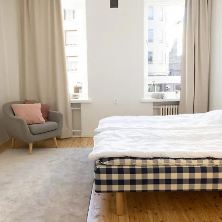 2ndhomes 3br Brand New With In Kamppi Apartment *